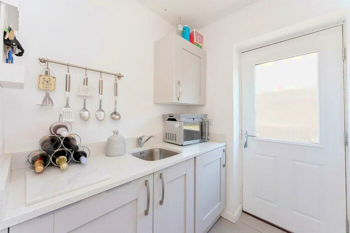 4 Bedroom Detached House For Sale In New Lincoln Road, Oakley Park, Ellesmere Port, CH65