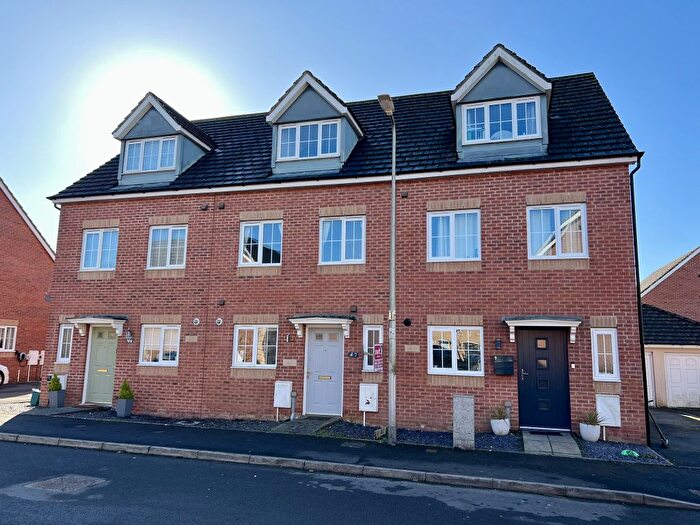 3 Bedroom Property For Sale In Mynydd Y Garreg, Kidwelly, Carmarthen, SA17