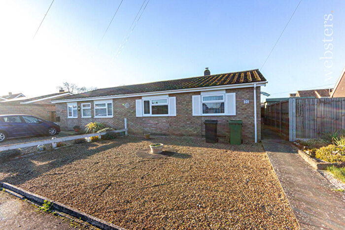 2 Bedroom Semi-Detached Bungalow To Rent In Owens Close, Norwich, NR15
