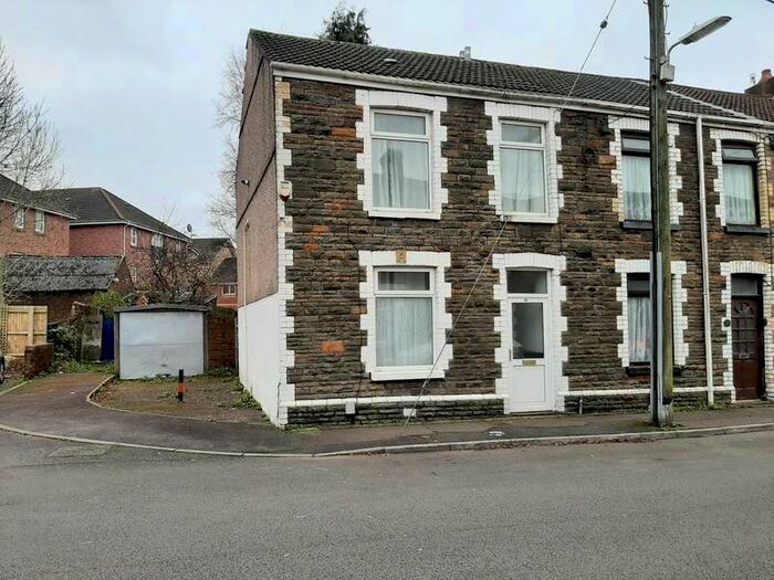 3 Bedroom Semi-Detached House To Rent In Eva Street, Neath, SA11
