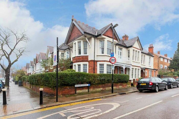 2 Bedroom Flat To Rent In Priory Road, Crouch End, N8
