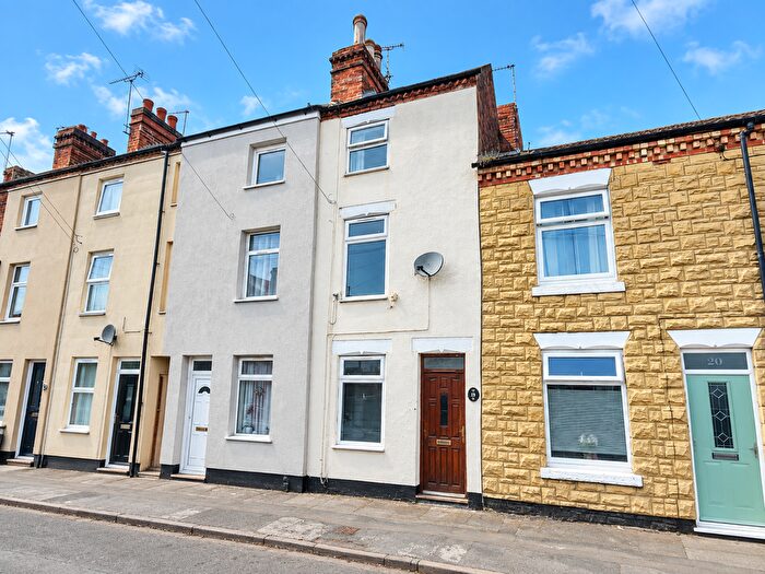 3 Bedroom Terraced House For Sale In Stafford Street, Burton On Trent, DE14