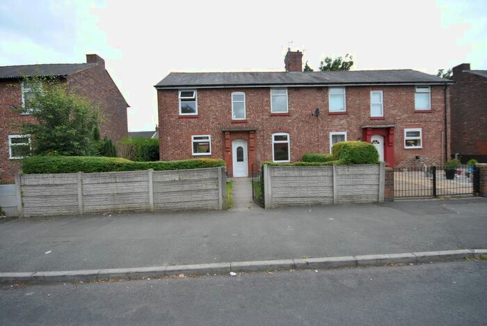 4 Bedroom Semi-Detached House To Rent In Cambrai Crescent, Eccles Manchester, M30
