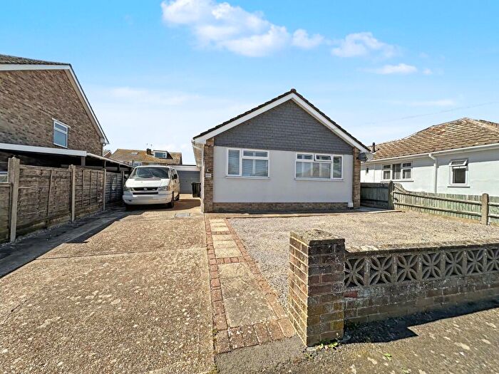 3 Bedroom Detached Bungalow For Sale In Phyllis Avenue, Peacehaven, BN10