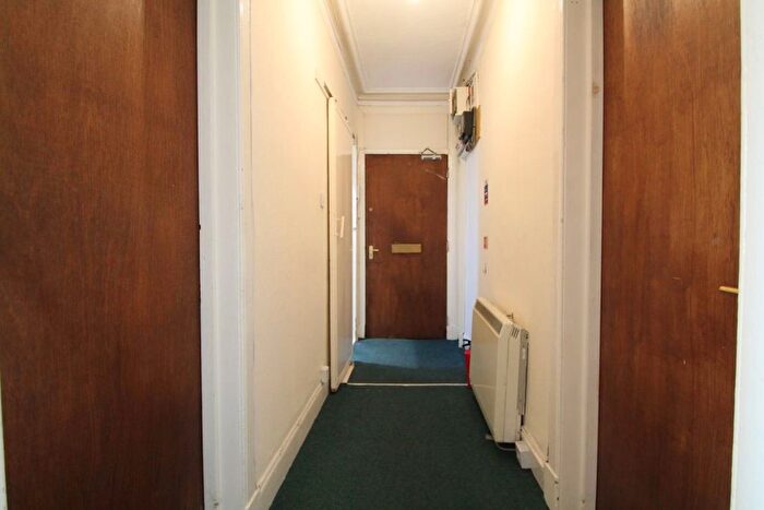 2 Bedroom Flat To Rent In Commercial Street, Dundee, DD1