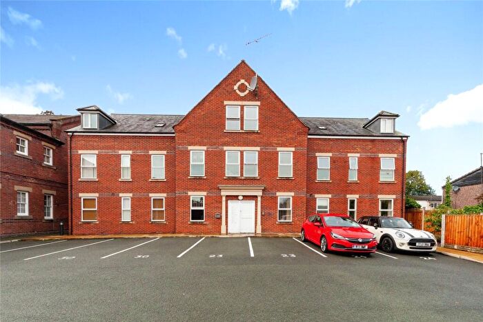 2 Bedroom Flat For Sale In Corunna Court, Wrexham, LL13