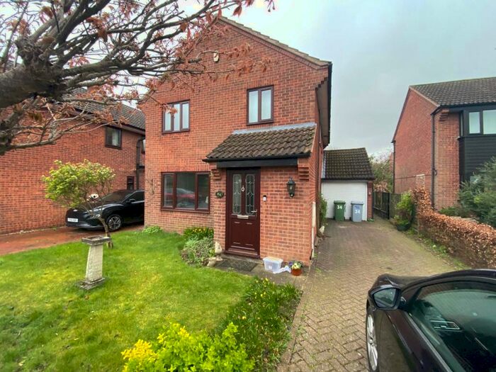 4 Bedroom Detached House For Sale In The Park, North Muskham, Newark, NG23