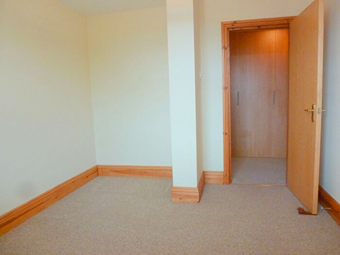 2 Bedroom Flat To Rent In Bridge Street, Ramsbottom, Bury, BL0