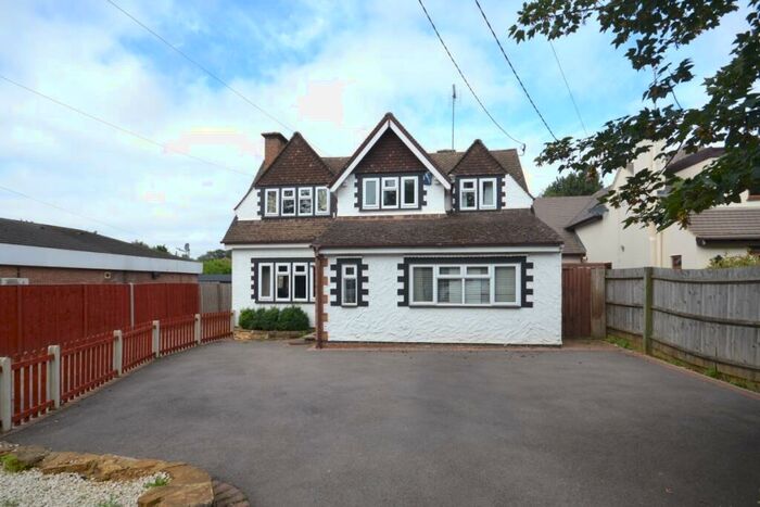 4 Bedroom Detached House To Rent In Park View, Moulton, Northampton, NN3