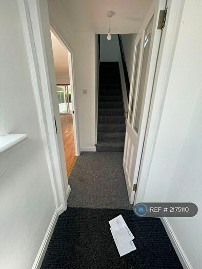 3 Bedroom Semi-Detached House To Rent In Castle Court, Ashton-Under-Lyne, OL6