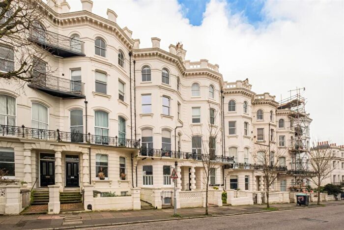 2 Bedroom Apartment For Sale In Denmark Terrace, Brighton, BN1