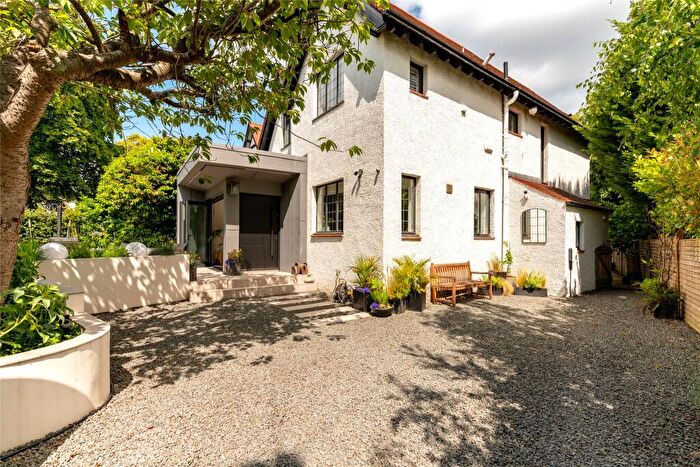 4 Bedroom House For Sale In Murrayfield Road, Edinburgh, EH12