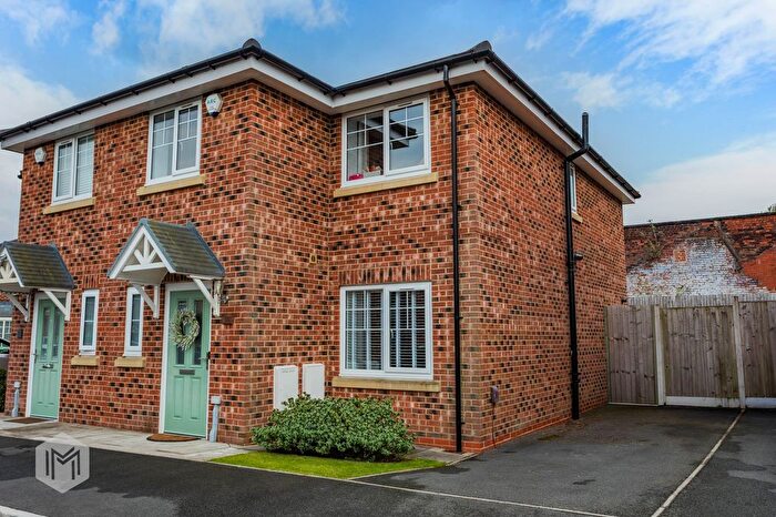 3 Bedroom Semi-Detached House For Sale In Perseverance Close, Westhoughton, BL5