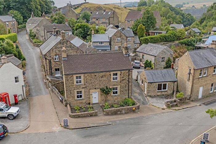 3 Bedroom Detached House For Sale In The Causeway, Eyam, Hope Valley, S32