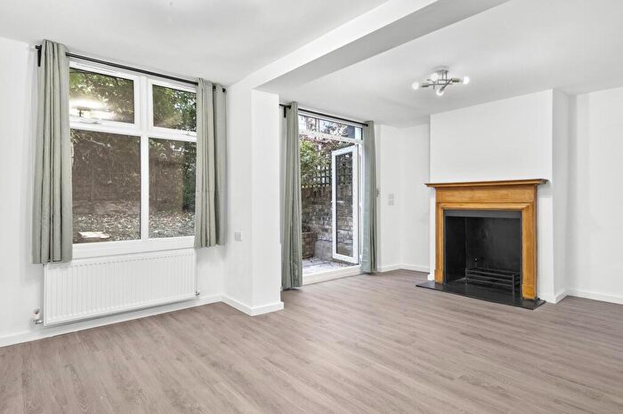 1 Bedroom Flat For Sale In Bardolph Road, Islington, N7