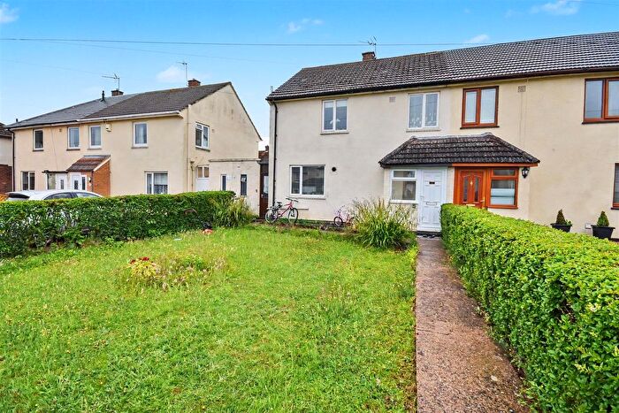 3 Bedroom Semi-detached House To Rent In Milton Road, Corby, NN17