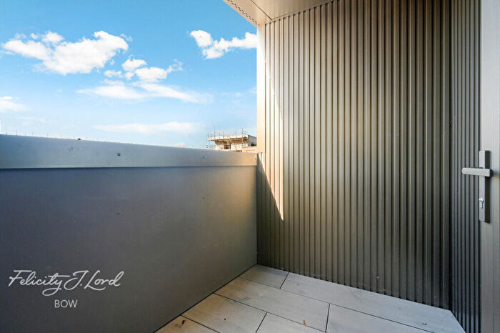 2 Bedroom Flat To Rent In Trego Wharf, E9