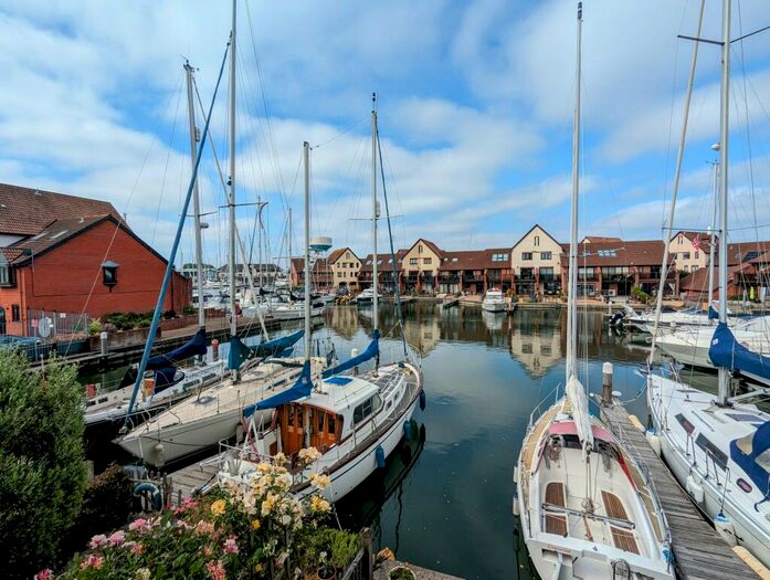 3 Bedroom House To Rent In Carbis Close, Port Solent, PO6