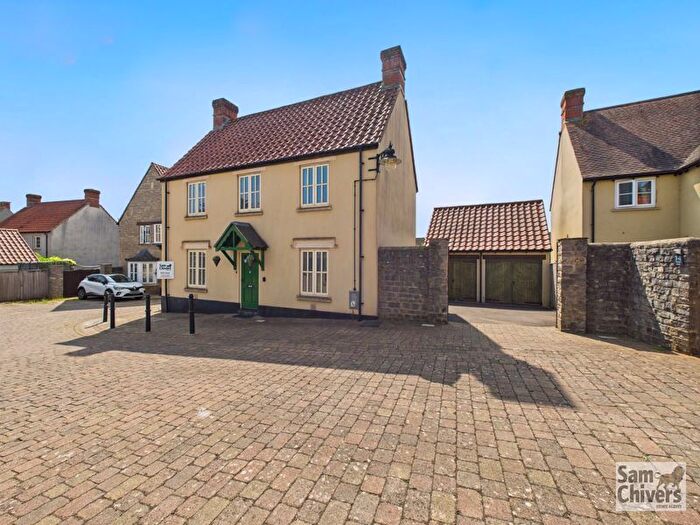 4 Bedroom Detached House For Sale In Blackberry Way, Midsomer Norton, BA3