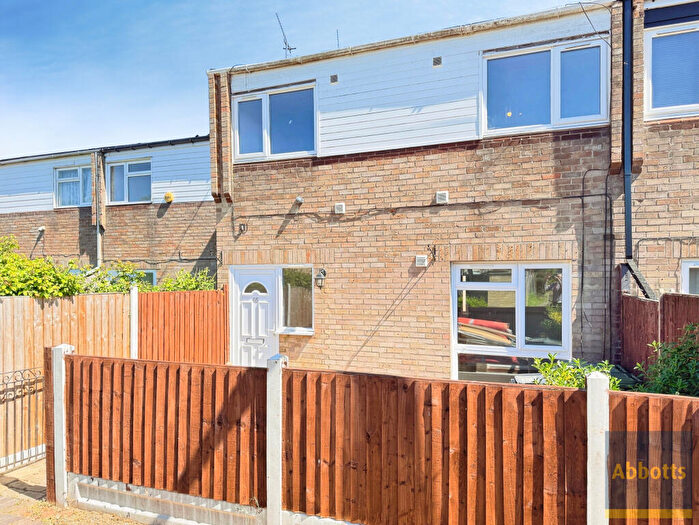 2 Bedroom House To Rent In Wimbish End, Basildon, SS13