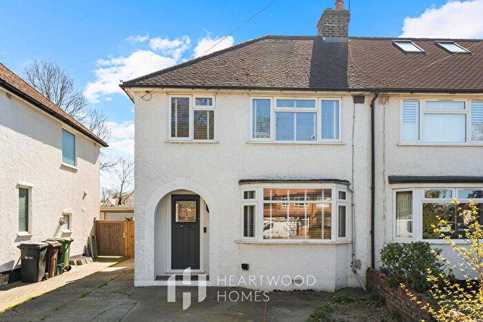 3 Bedroom Semi Detached House For Sale In Roestock Gardens, Colney Heath, St. Albans, AL4