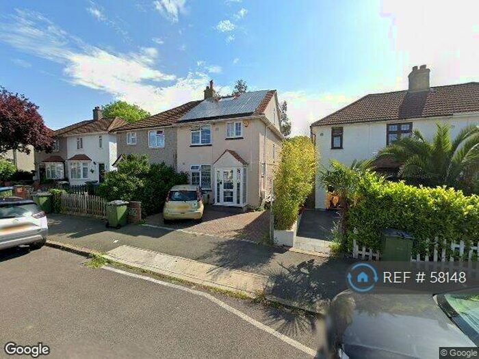 4 Bedroom Semi-Detached House To Rent In Appleton Road, London, SE9