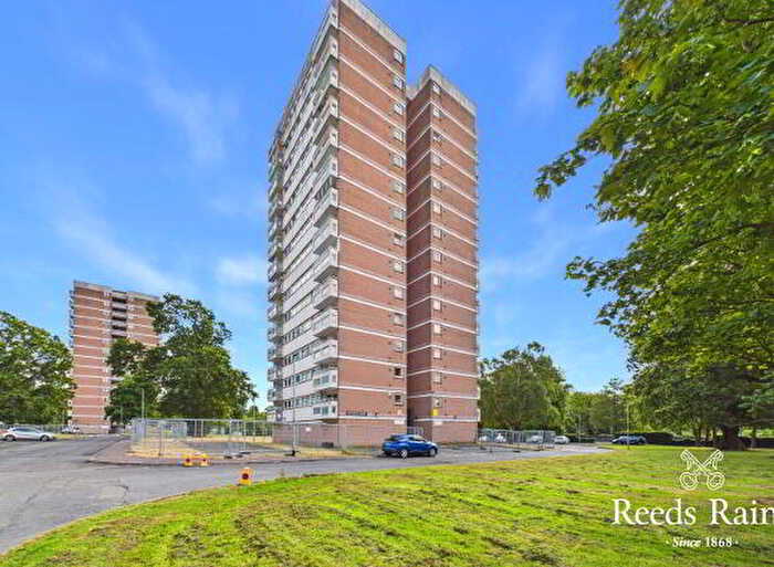 2 Bedroom Apartment / Flats For Sale In Flat D Beechwood House, Woodland Drive, Newtownabbey, BT37