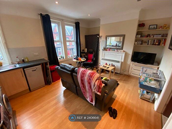 1 Bedroom Flat To Rent In Winston Gardens, Leeds, LS6