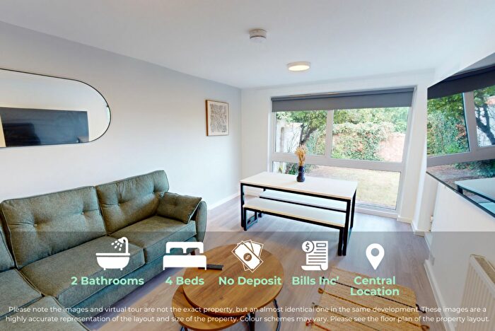 4 Bedroom House To Rent In Lebanon Close, EX4