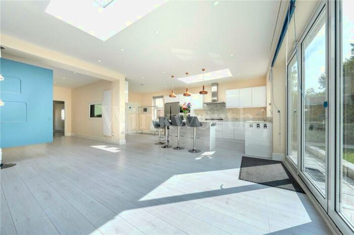 5 Bedroom Semi-Detached House To Rent In Middleton Road, Hampstead Garden Suburb, London, NW11