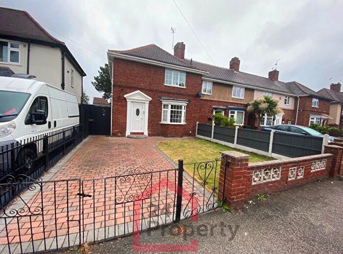 3 Bedroom Semi-Detached House To Rent In Leicester Avenue, Doncaster, DN2