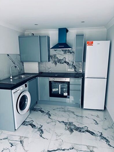 1 Bedroom Flat To Rent In West Drayton Road, Uxbridge, UB8