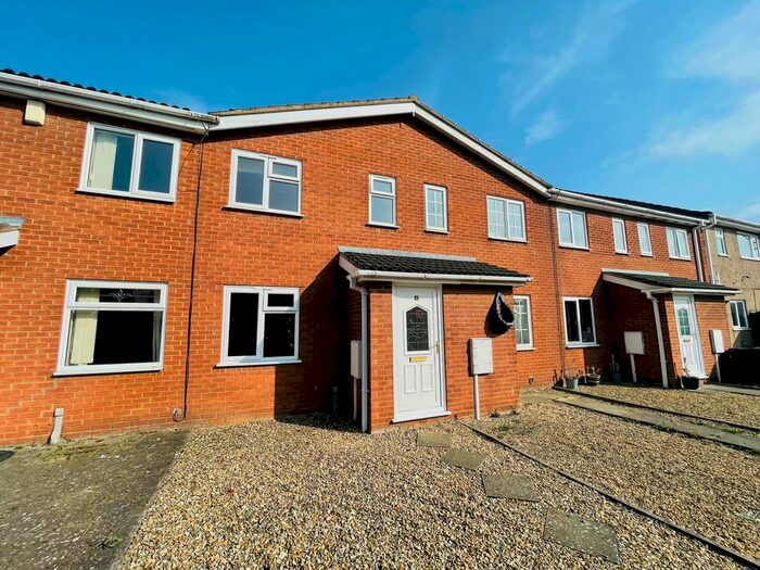 2 Bedroom Property To Rent In Rathkenny Close, Holbeach, Spalding, PE12