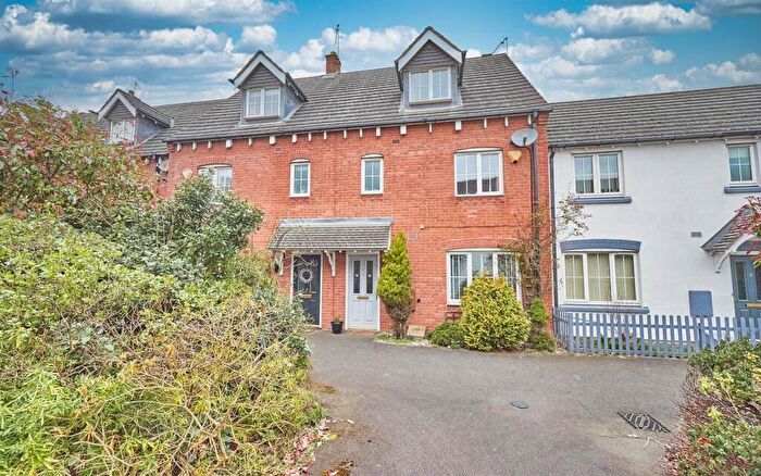 4 Bedroom Town House For Sale In Applebees Walk, Hinckley, LE10