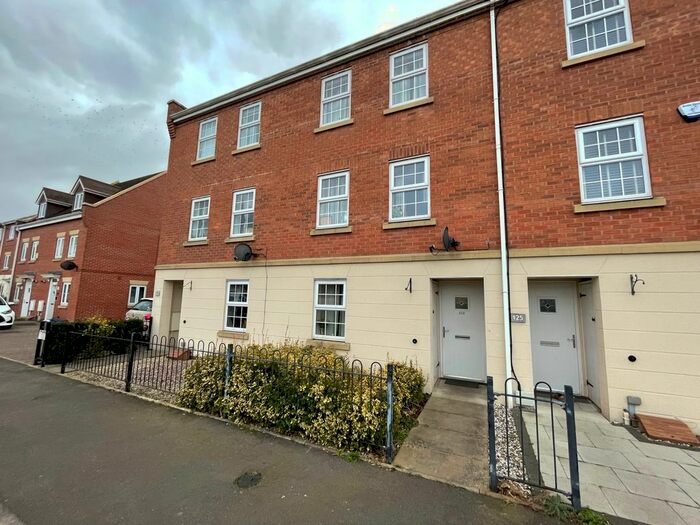 5 Bedroom Property To Rent In Highlander Drive, Donnington, Telford, TF2