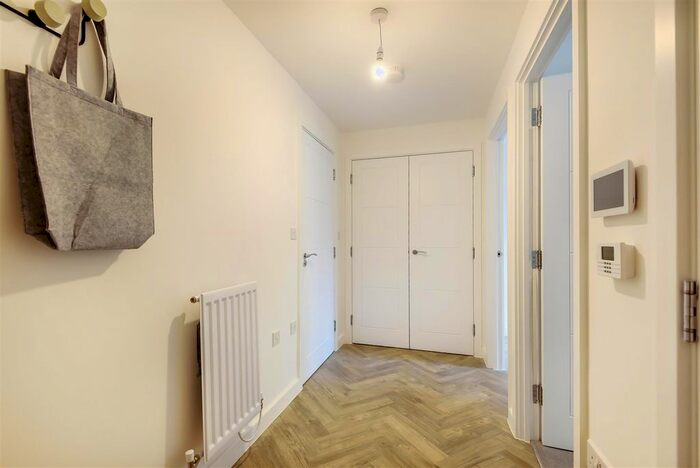 1 Bedroom Flat To Rent In Machine Works House, Pressing Lane, Hayes, UB3