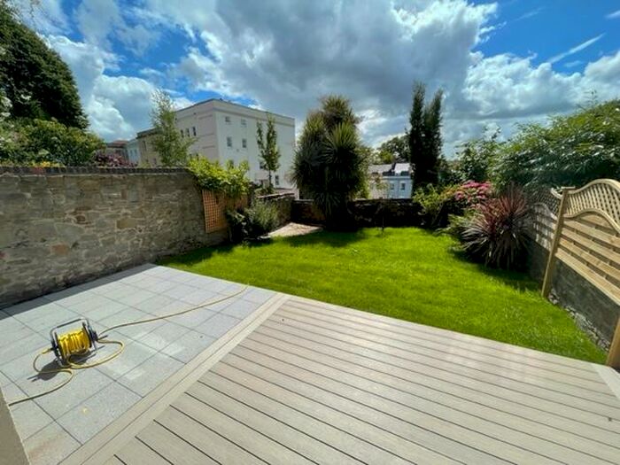 1 Bedroom Flat To Rent In York Gardens, Clifton, Bristol, BS8