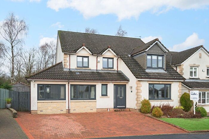 4 Bedroom Detached House For Sale In Thomson Crescent, Falkirk, FK1