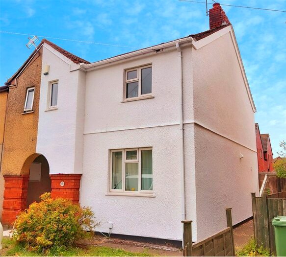 3 Bedroom Semi-Detached House To Rent In Thompson Avenue, Wolverhampton, West Midlands, WV2