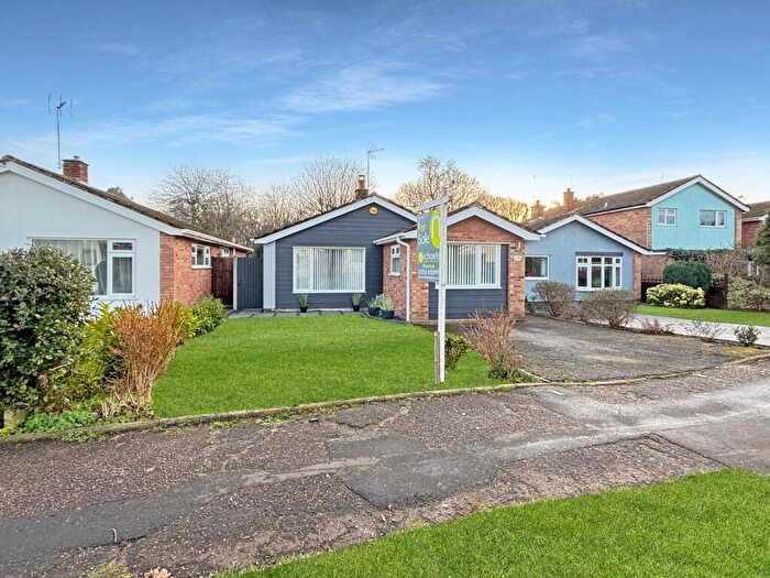 3 Bedroom Detached Bungalow For Sale In Parkwood Avenue, Wivenhoe, Colchester, CO7