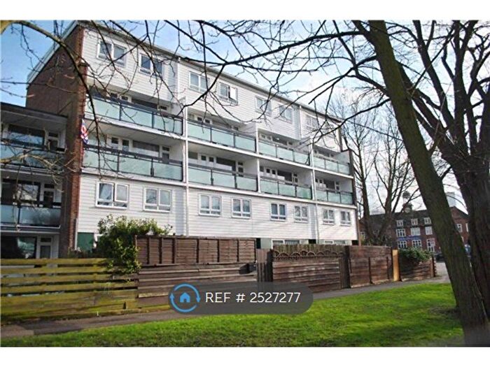 4 Bedroom Maisonette To Rent In Staincliffe House, Sutton, SM1