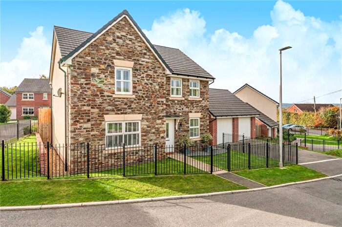 4 Bedroom Detached House For Sale In Uplowman Road, Tiverton, Devon, EX16