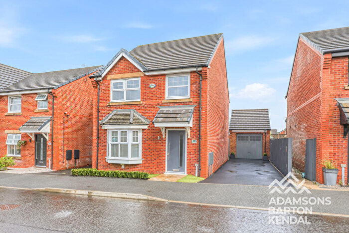 4 Bedroom Detached House For Sale In Ginnell Farm Avenue, Burnedge, OL16