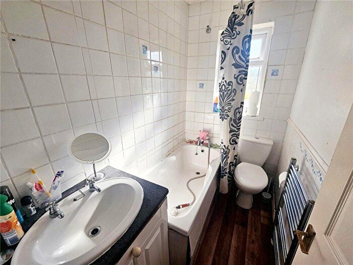 2 Bedroom Terraced House For Sale In King Street, Alfreton, Derbyshire, DE55