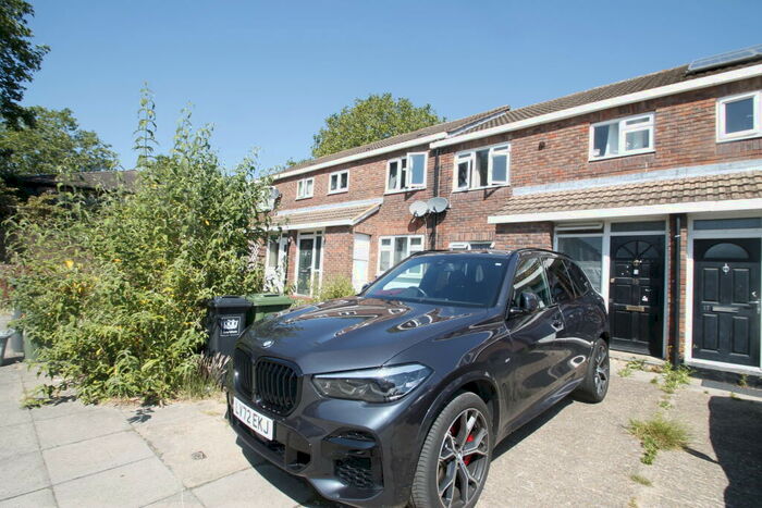 3 Bedroom Terraced House To Rent In Holmshaw Close, Sydenham, SE26