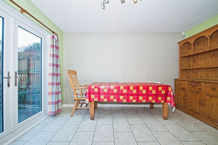4 Bedroom Detached House For Sale In Rectory Close, Sarn, Bridgend, CF32