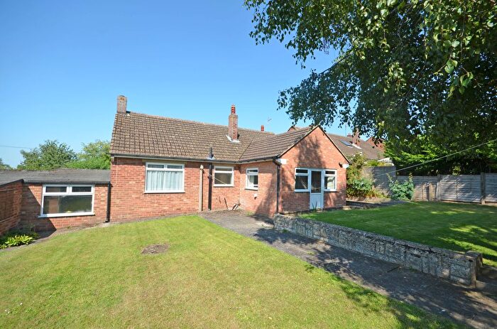 2 Bedroom Detached Bungalow For Sale In Green Lane, Stanwick, Northamptonshire, NN9