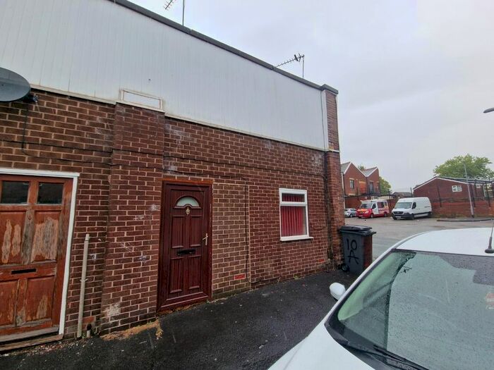 Houses for sale & to rent in OL8 4SJ, Byron Street, Hollinwood Oldham