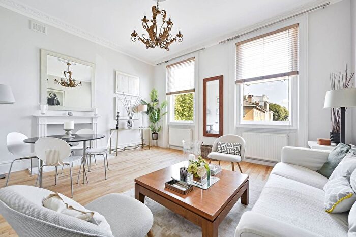 1 Bedroom Flat For Sale In Finborough Road, Chelsea, London, SW10