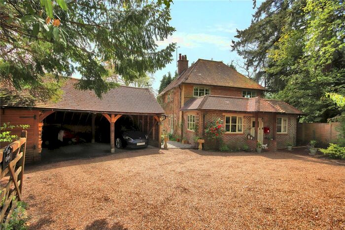 4 Bedroom Detached House For Sale In Sheep Plain, Crowborough, East Sussex, TN6